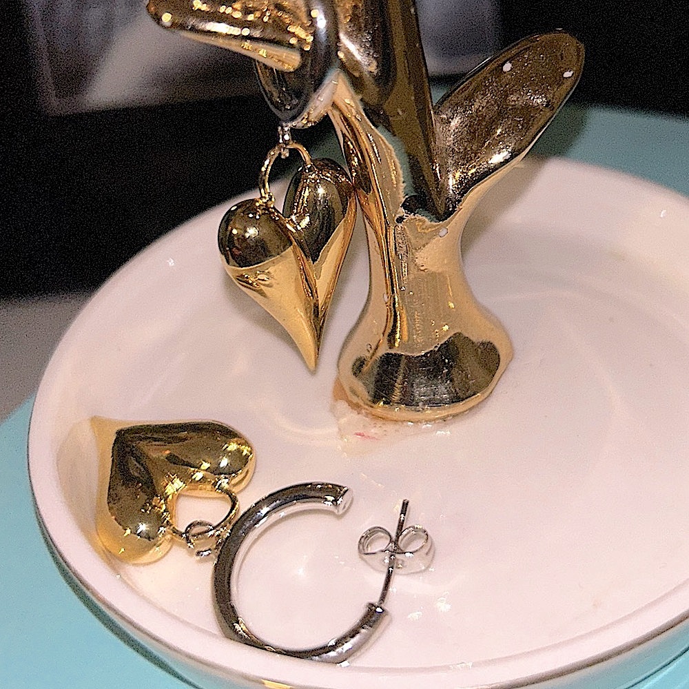 Classic Retro Rhinestone Cat-Eye 
Sunglasses & Gold/Silver Puff-Heart Earrings - Picture 3 of 7